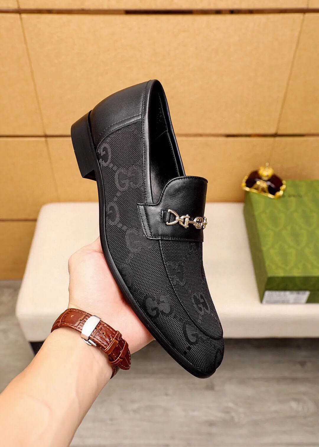 Men's shoes 💰540 💐 GUCCI official website dress shoes 🌀 Italian 🇮🇹 imported denim upper ➕ top imported water-dyed cow 🐂 leather lining 💋 fine handmade original outsole, the real thing looks better when photographed in person Standard size 38-44 (45🉑️customized)